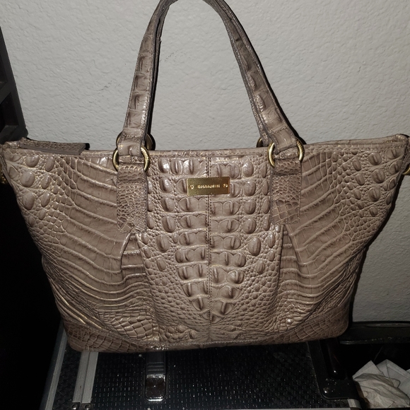 Brahmin Handbags - Brahmin tan metallic tote